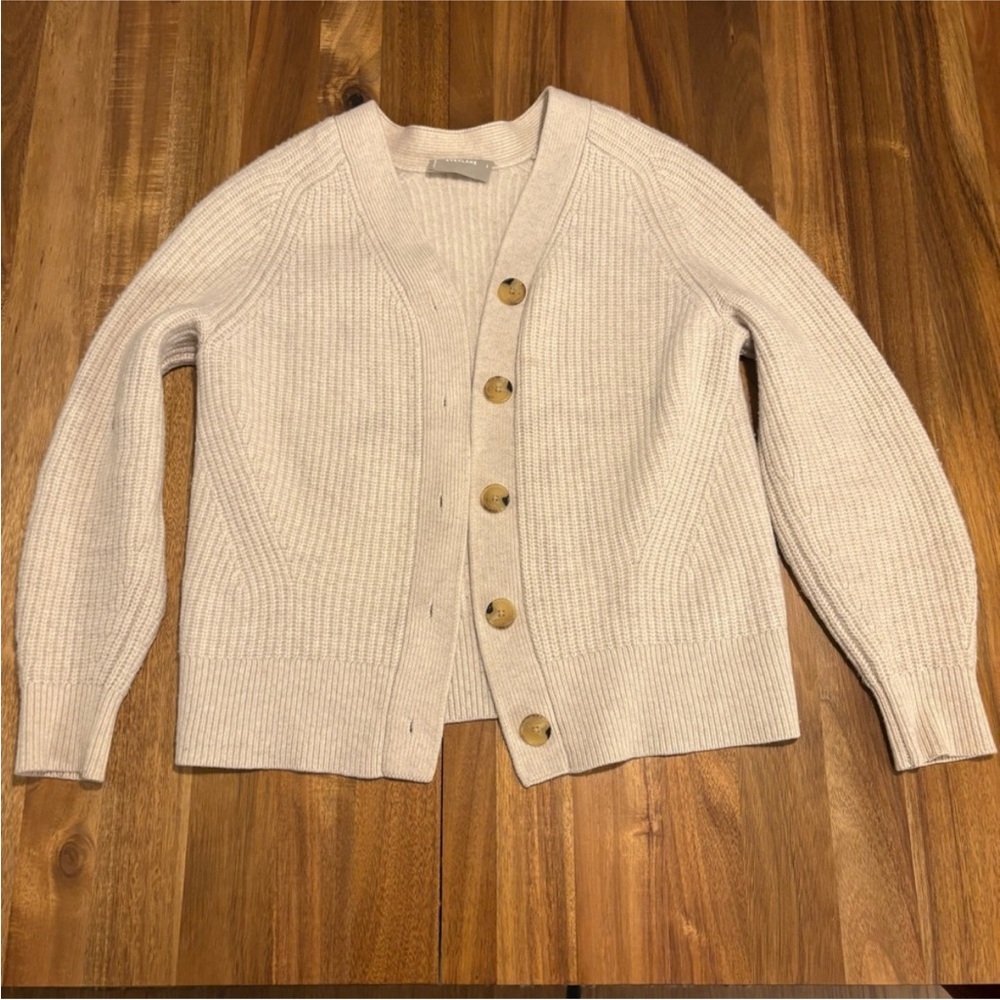 EVERLANE The Felted Merino Cardigan in Heathered Oat